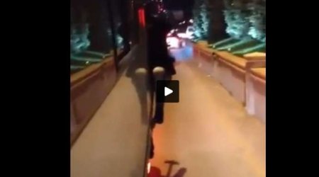 Шокирующие фото из бакинского автобуса – ВИДЕО