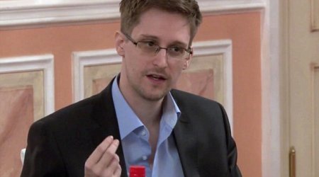 Russian spy chiefs ordered Chapman to seduce whistleblower Snowden