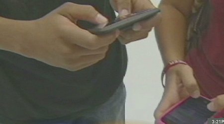 28 Internet acronyms every parent should know