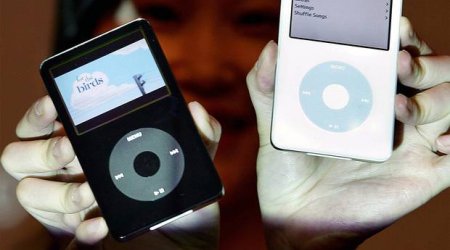 Apple’s dead music player prompts frenzy on eBay and Amazon