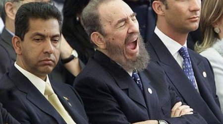 Mürgüləyən, yatan siyasətçilər... - FOTOLAR