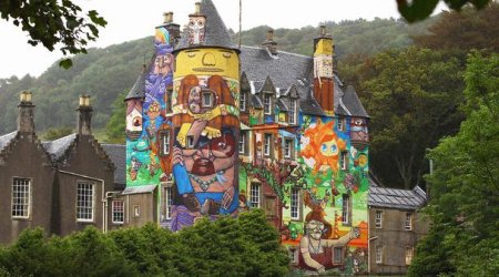 See this crazy castle before the summer of 2015