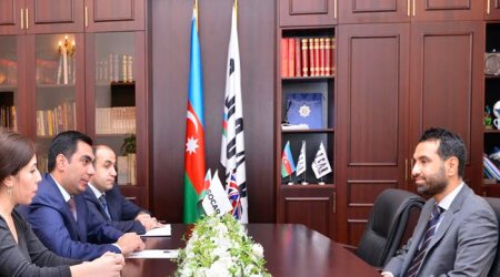 Böyük Britaniyanın Azərbaycandakı səfiri Bakı Ali Neft Məktəbində oldu