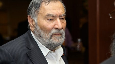 Putin Zori Balayana medal vermədi