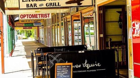 Restoranda qəribə elan: 