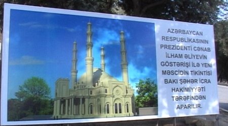 İlham Əliyev ad günündə məscid açılışında