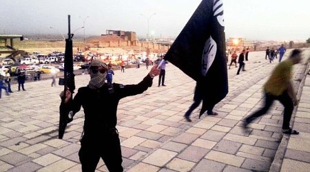 ISIS shoot down warplane from US-coalition over Syria and capture its pilot