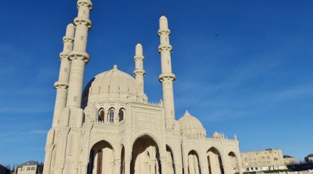 İlham Əliyev Bakıda Heydər məscidinin açılışında iştirak etdi