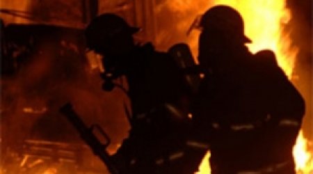 Bakıda beşmərtəbəli binada yanğın