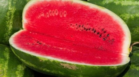 WORST foods for your skin