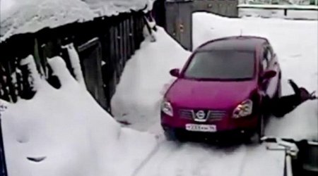 Russian woman repeatedly runs over her elderly neighbor