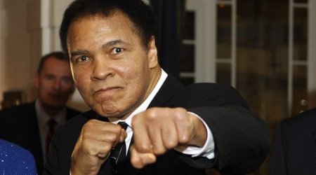 Boxing legend Muhammad Ali released from hospital