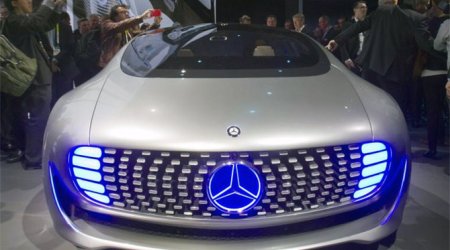 Mercedes dreams of turning the car into a luxury lounge