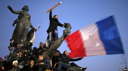 Paris attacks: Millions rally for unity in France