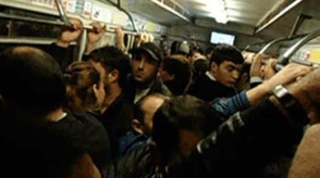 Драка в бакинском метро