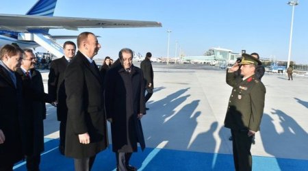 İlham Əliyev Davudoğlu ilə görüşdü