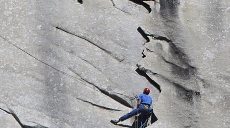 Yosemite climbers make history as both men reach the top of El Capitan