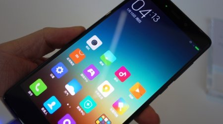 China's Xiaomi unveils two thinner, lighter phablets
