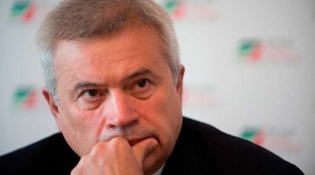 Azərbaycanlı milyarder: “Neft 25 dollara düşəcək”