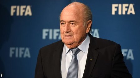 Fifa: Sepp Blatter calls for Uefa to show 'courage' and challenge him