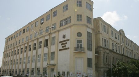 Bakıda ali məktəbdə ölüm