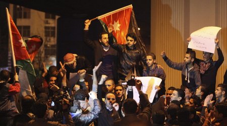 Thousands gather in Jordan to demand blood