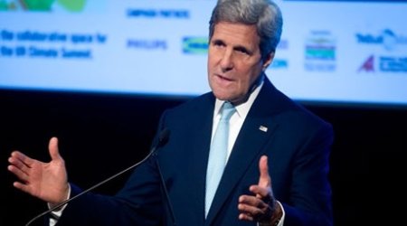 Kerri silah yardımına görə Ukraynadadır