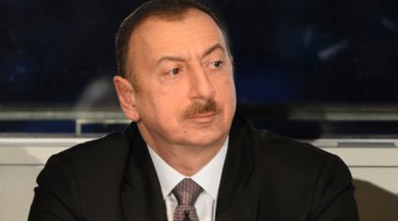 İlham Əliyev: Erməni əsgər Ağdamda nə axtarır?