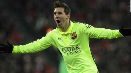 Lionel Messi boosts Barcelona as it closes up on Real Madrid