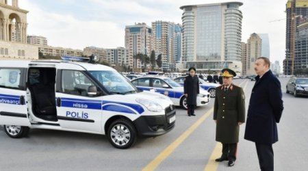 İlham Əliyev yeni polis maşınları ilə tanış oldu - FOTOLAR