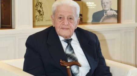 Мехрибан Алиева встретилась с народным артистом