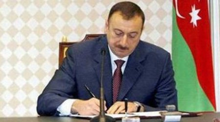 Prezident hərbi qulluqçuları medalla təltif etdi