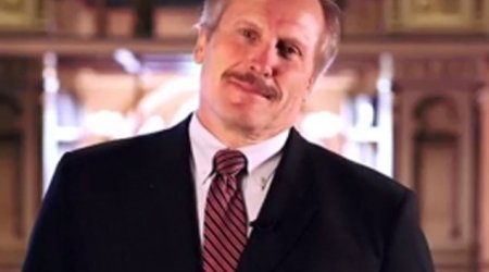 Yeni səfir Bakıya gəldi