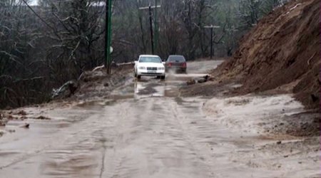В Азербайджане вновь произошел оползень
