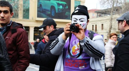 В Баку прошла акция против повышения цен