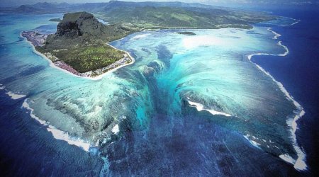 The optical illusion in the seas off Mauritius