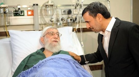 Xamenei ağır vəziyyətdədir