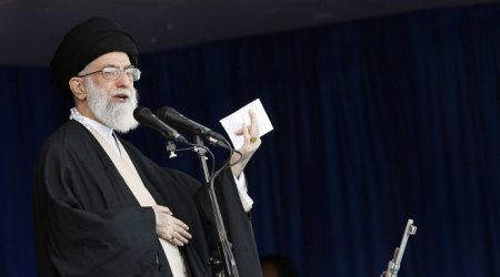 İran Respublikaçılarla Obama arasında vasitəçi olmağı təklif etdi