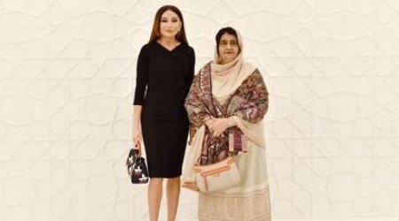 Mehriban Aliyeva meets Pakistani first lady Begum Sahiba