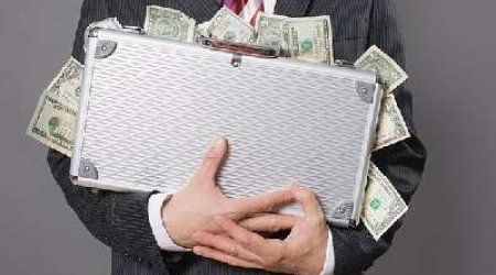 State Budget Received 4.9 million AZN Plundered by Officials