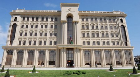 Prezident Dövlət Miqrasiya Xidmətinin əməkdaşlarını təltif etdi - SİYAHI