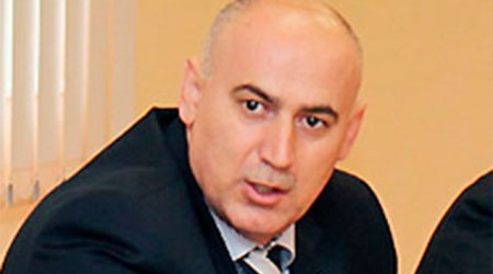 Yaşar Seyidov istefa verdi