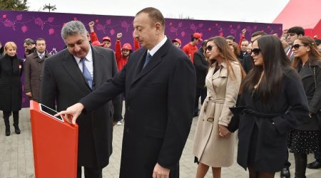 President Aliyev, First Lady Aliyeva buy first Baku 2015 tickets