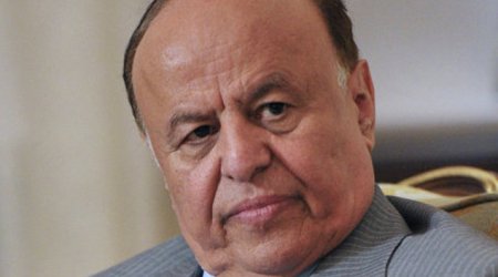 Yəmən prezidenti ölkəni qayıq ilə tərk edib