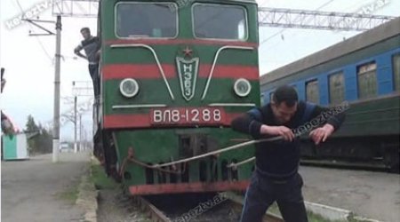184 tonluq elektrovozu dartan azərbaycanlı
