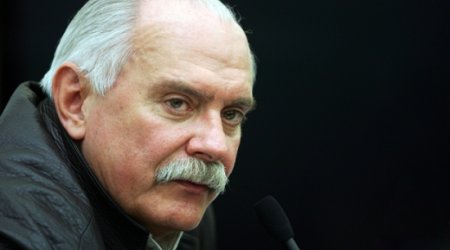 Nikita Mixalkov Bakıya gəlir