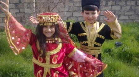 Obamanın təşəkkür etdiyi azərbaycanlı bacı-qardaş