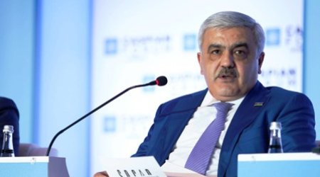 Rövnəq Abdullayevin tələbə yoldaşı: “Ad gününü kolbasa çörəklə qeyd edirdik”