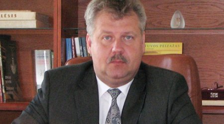 Azərbaycanda səfir dünyasını dəyişdi