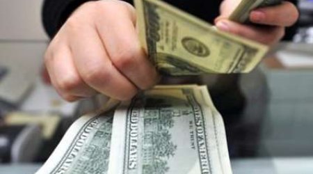 Bakıda növbəti dollar panikası